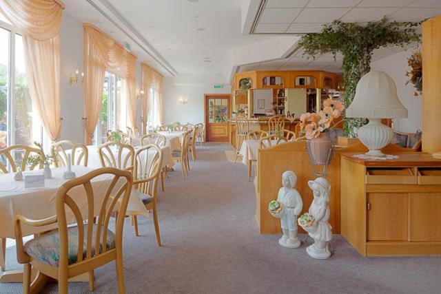 Sporthotel Malchow Hotel Garni Hp Ist Moeglich Kültér fotó